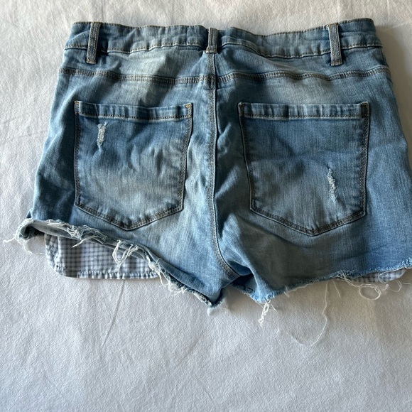 Bluenotes Jean Shorts - $10 - Picture 3 of 3